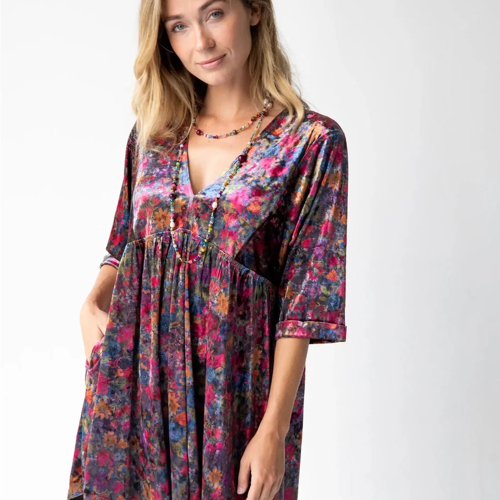 NWT Natural Life Floral Velvet Dress